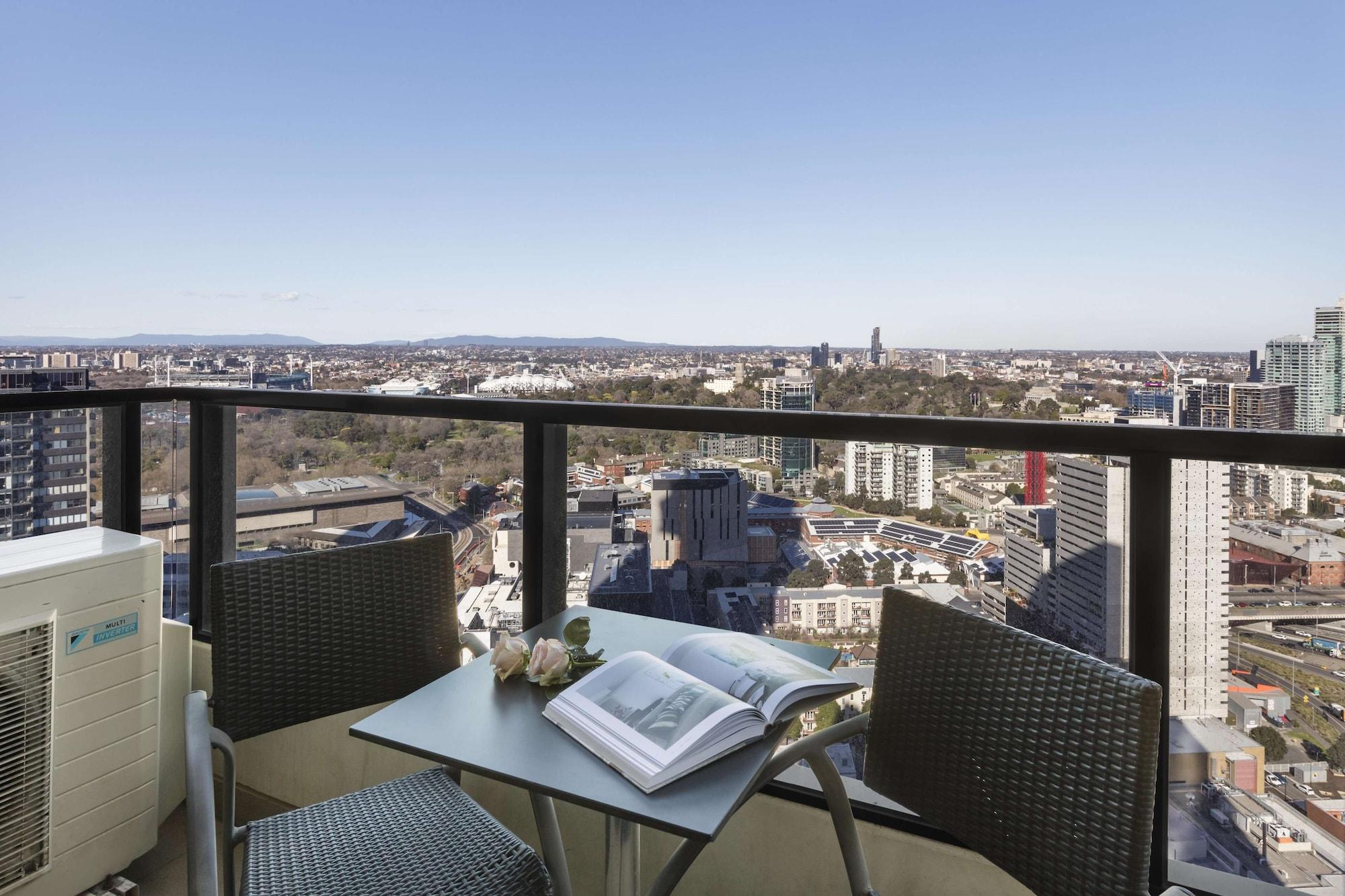 Wrap On Southbank Aparthotel Melbourne Exterior photo